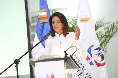 Primera dama llama a jóvenes a integrarse como voluntarios en el Invitacional Mundial de Tenis