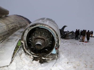 Pese a las afirmaciones de los talibanes, el Pentágono declaró que no hay indicios de que el desplome haya sido causado por fuego enemigo. 