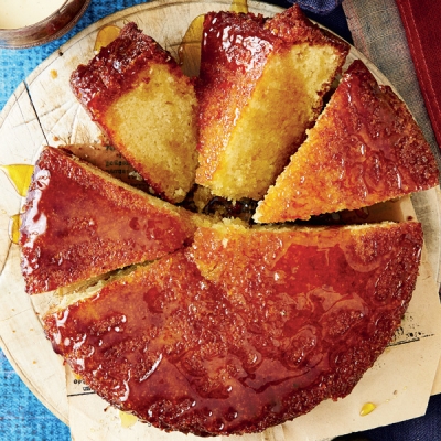 Bizcocho con compota de frutas