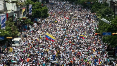 Contra la espada y la pared; EU, Canadá y otros 11 países desconocen a Nicolás Maduro