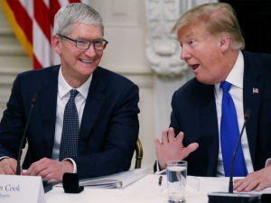 Tim Cook se cambia de nombre y en Twitter ya se llama Tim Apple