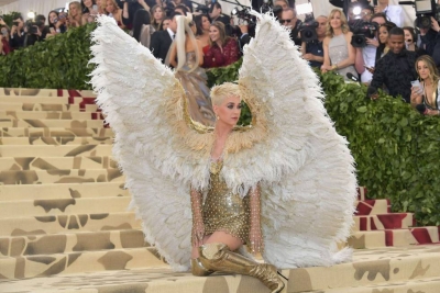  Katy Perry en la gala MET, cuya temática eran los cuerpos celestiales. Neilson Barnard AFP