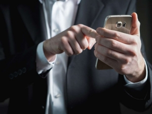 ¡Cuidado! Encuentran virus del &#039;modo oscuro&#039; de WhatsApp