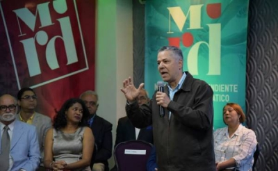 Personalidades forman un movimiento pro democracia dominicana