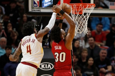 Un fantástico Kevin Porter Jr. sorprende a Miami Heat