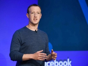 Zuckerberg pide actualizar las reglas de internet